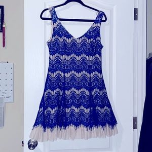 B. Darlin cocktail dress size 11/12 Royal blue/peach